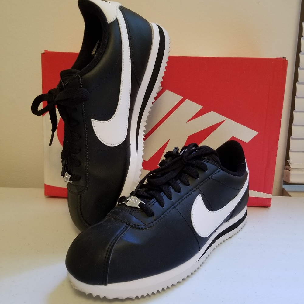 Nike Cortez Basic Leather Sneaker Black/White
